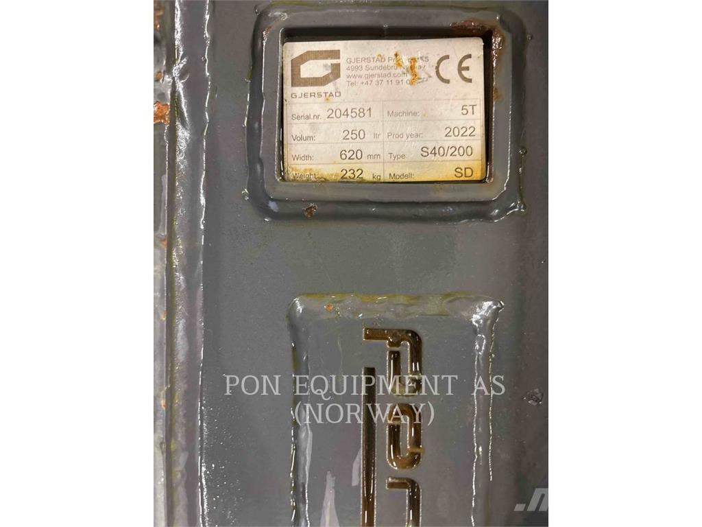 CAT 30507CR Raupenbagger