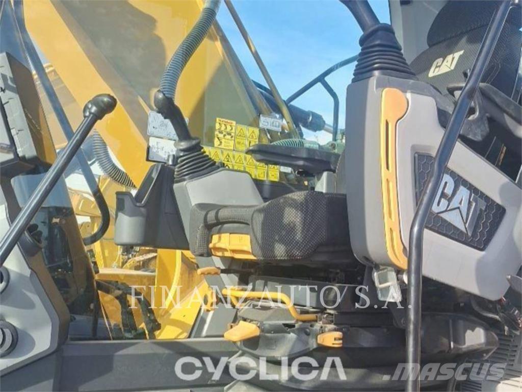 CAT 323E Raupenbagger