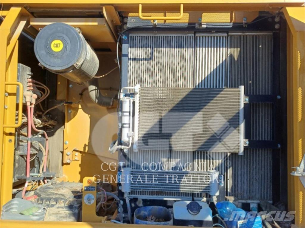 CAT 323F SA Raupenbagger