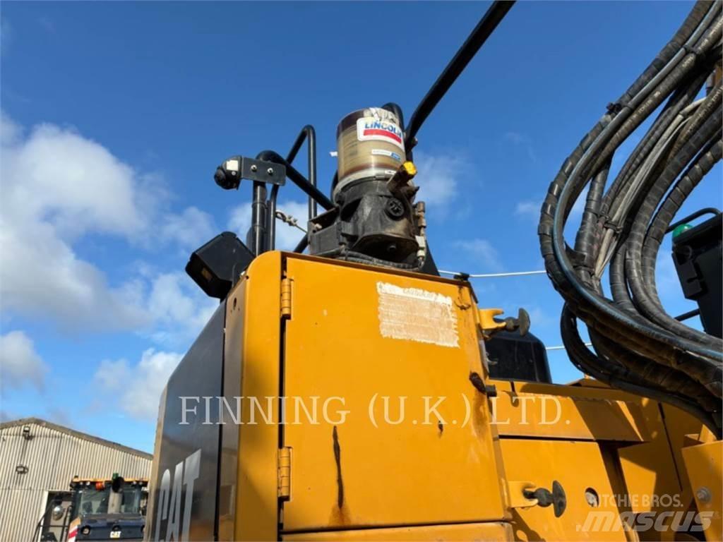CAT 325FL Raupenbagger