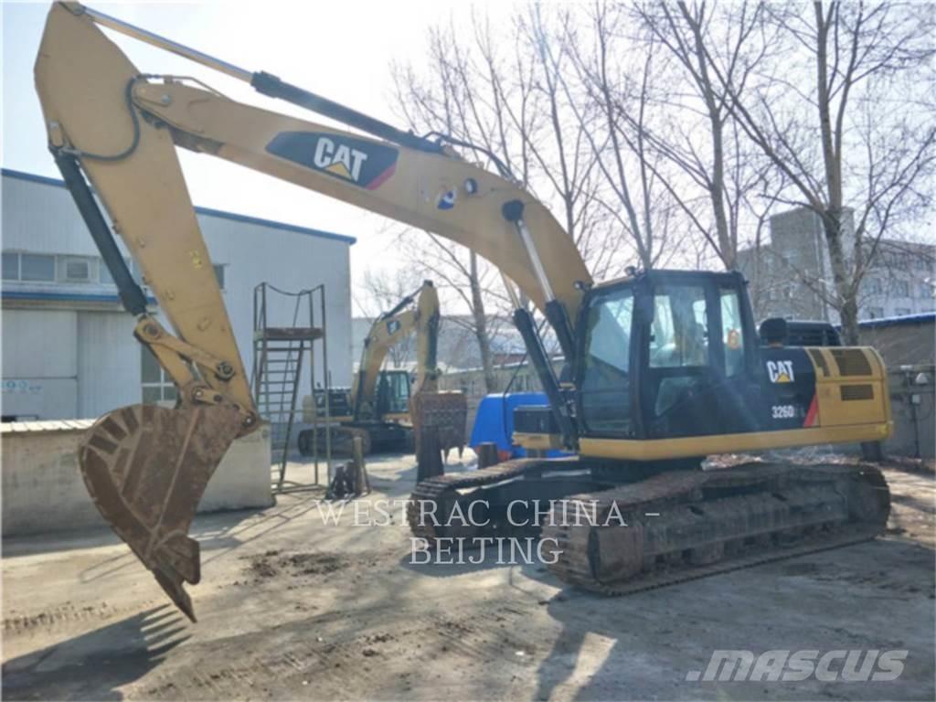 CAT 326D2L Raupenbagger