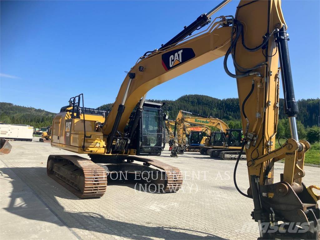 CAT 326FL Raupenbagger