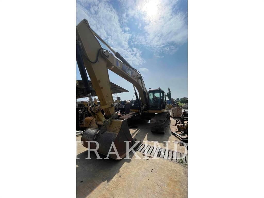 CAT 330D2L Raupenbagger
