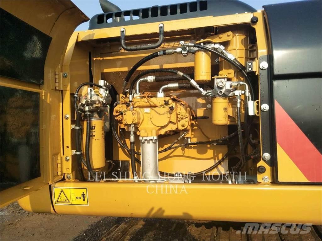CAT 330D2L Raupenbagger