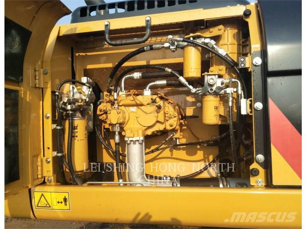 CAT 330D2L Raupenbagger