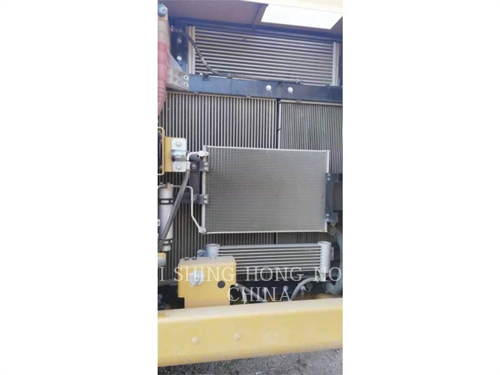 CAT 330D2L Raupenbagger