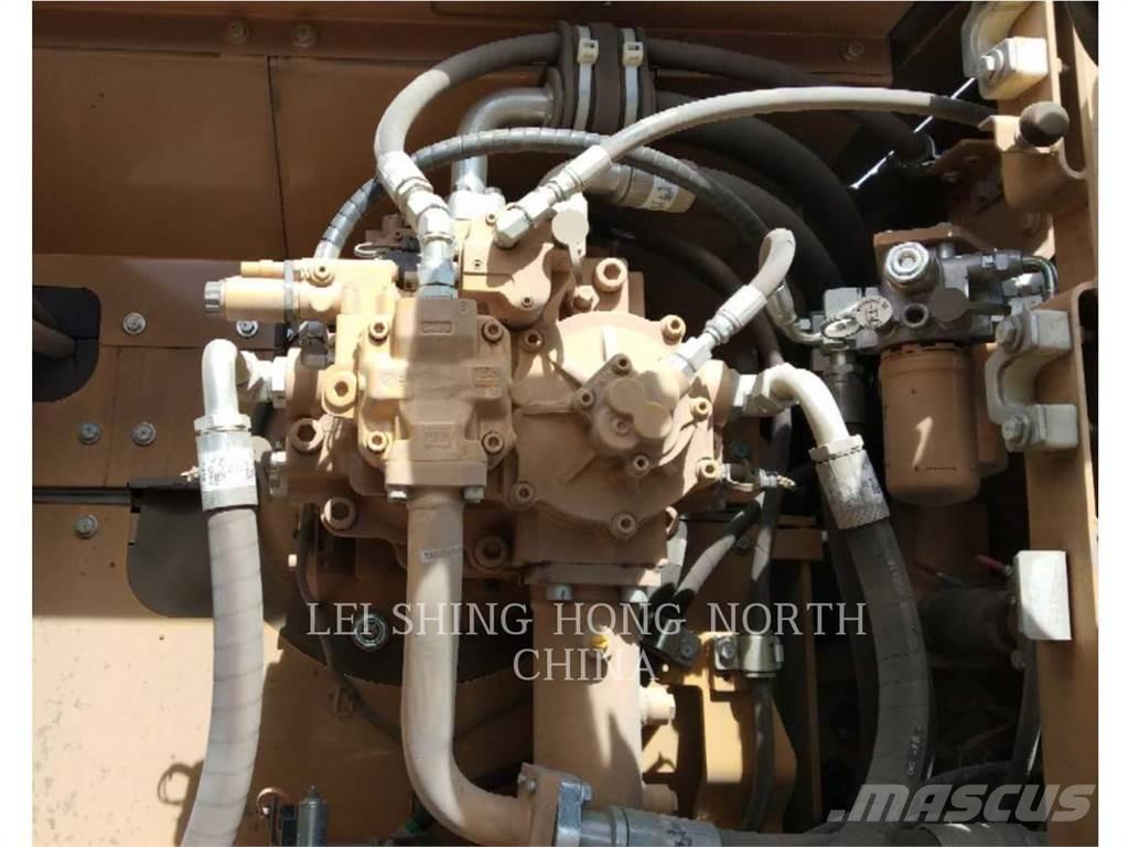 CAT 349D2L Raupenbagger