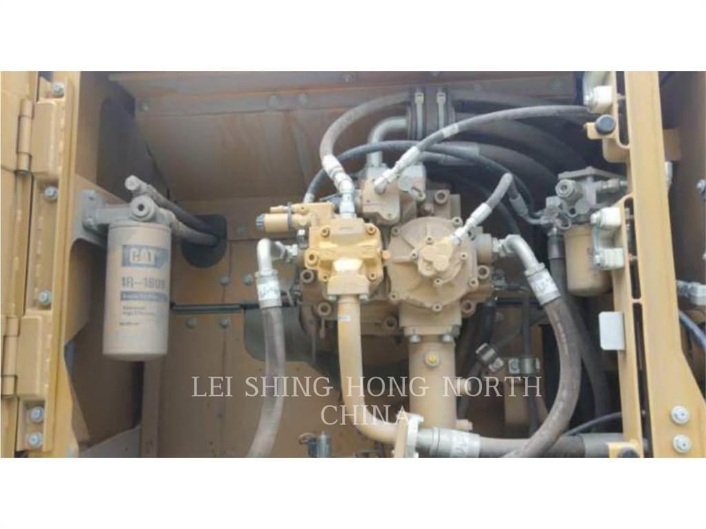 CAT 349D2L Raupenbagger