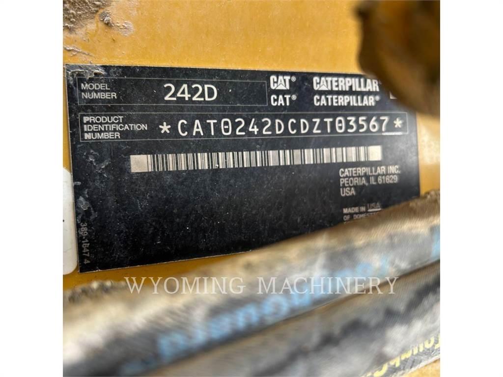 CAT 352D Kompaktlader