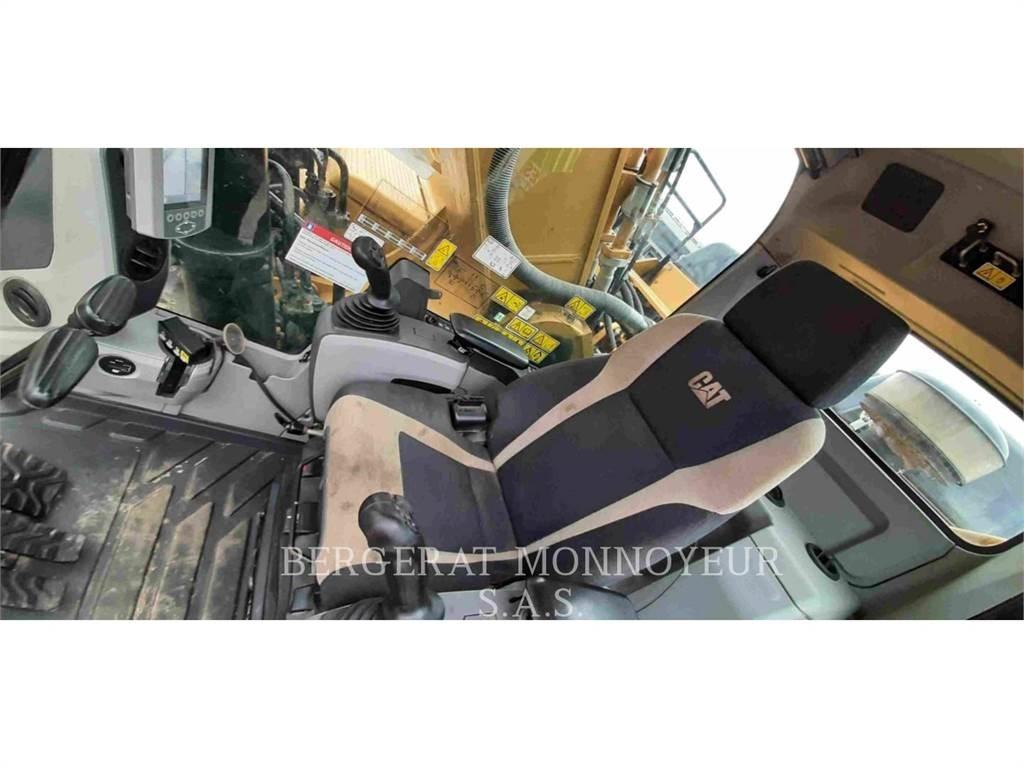 CAT 352F Raupenbagger