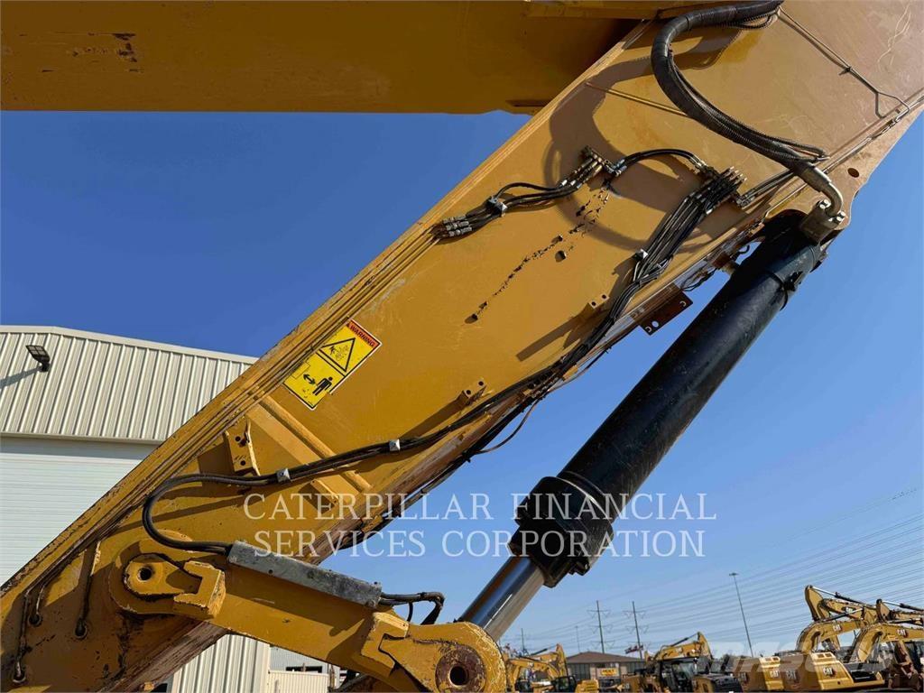 CAT 374-07 Raupenbagger
