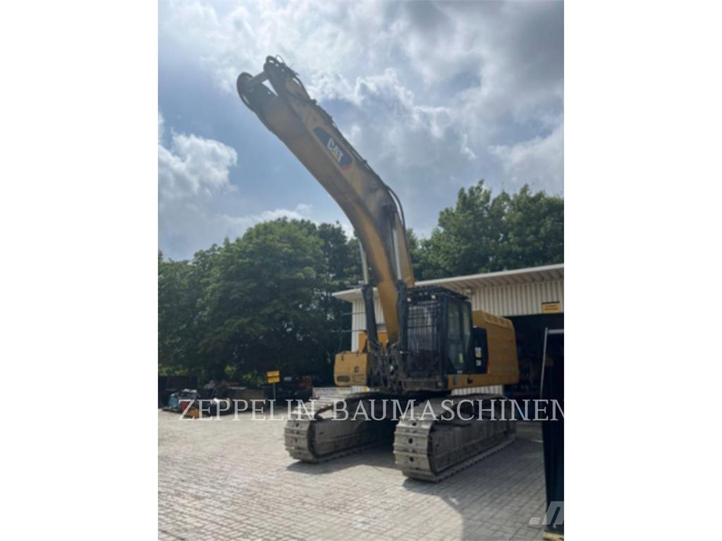 CAT 374FL Raupenbagger