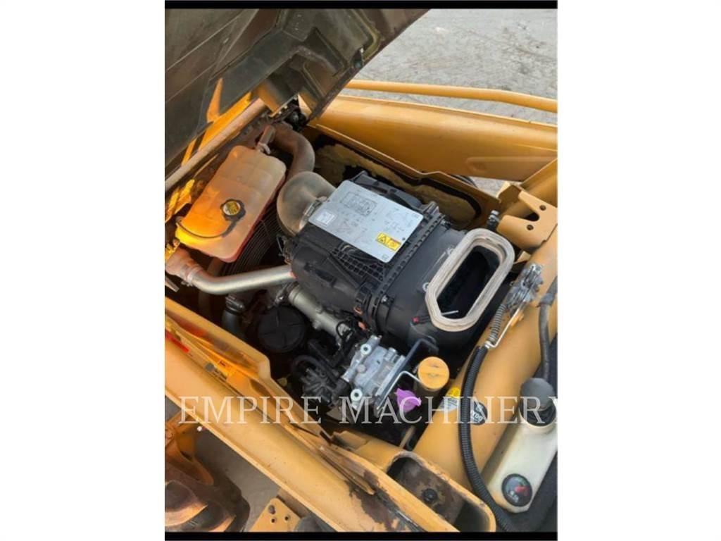 CAT 420F2 4EO Baggerlader