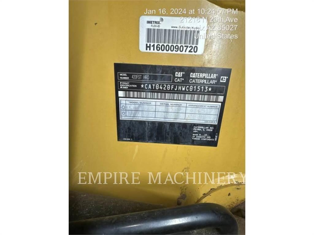 CAT 420F2 4EO Baggerlader