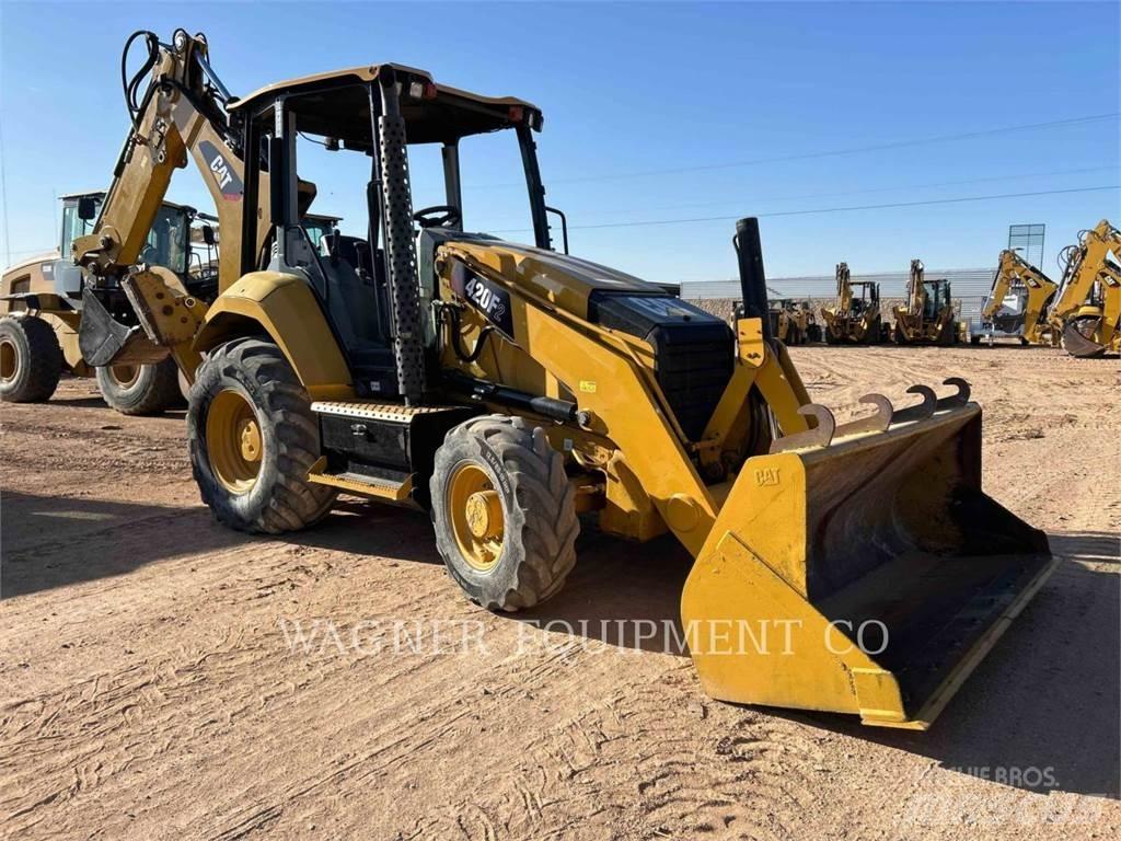 CAT 420F2 4WDE Baggerlader