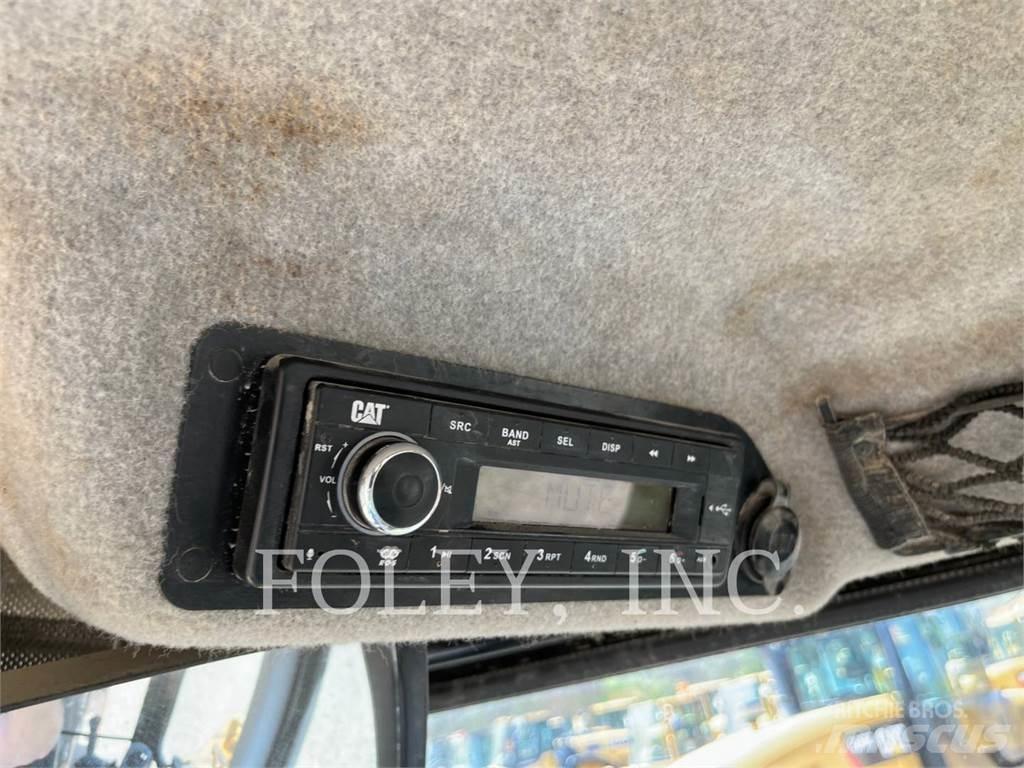 CAT 420F2IT Baggerlader