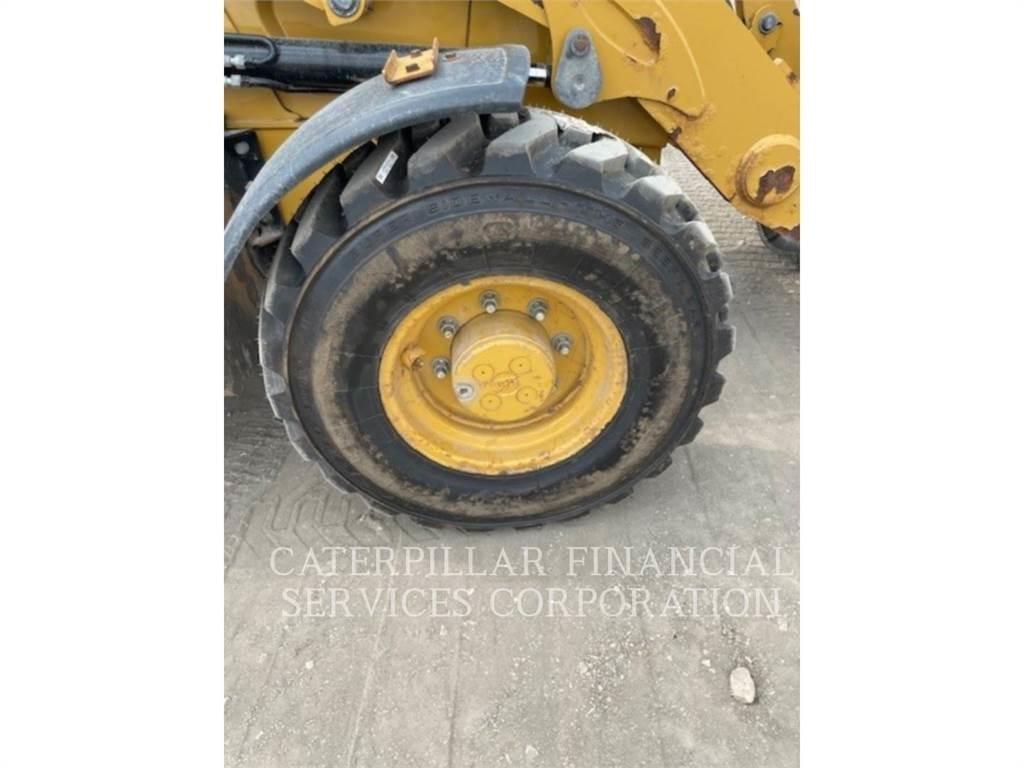 CAT 420F2IT Baggerlader