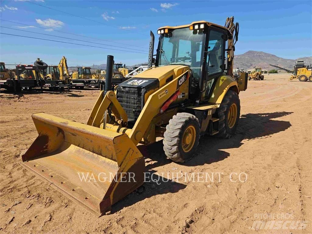 CAT 420F2ST Baggerlader
