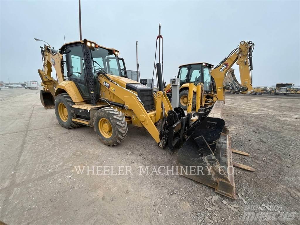CAT 440 IT Baggerlader
