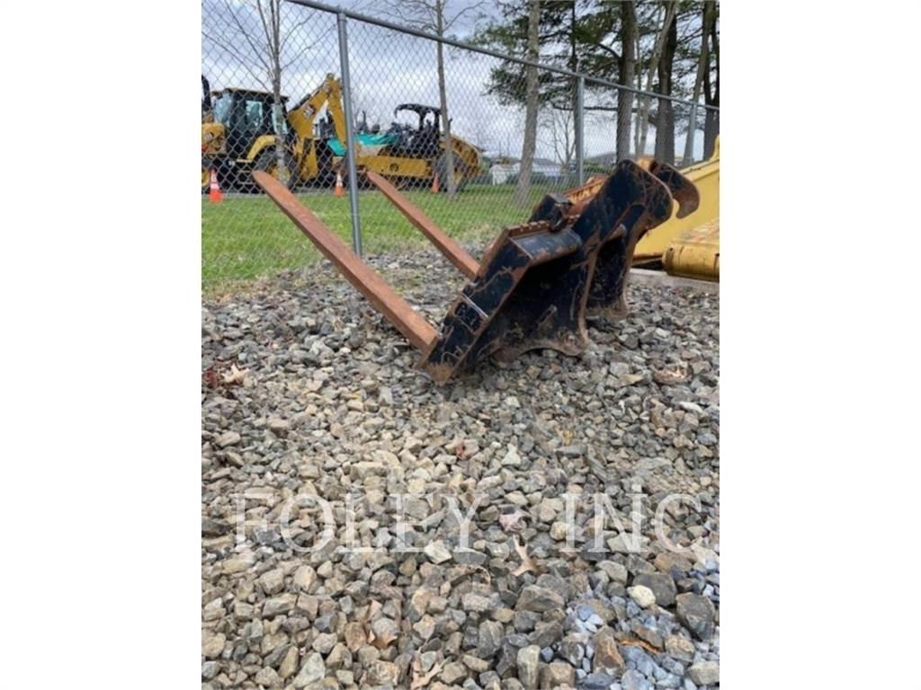 CAT 48 PALLET FORKS Gabeln