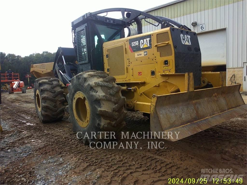 CAT 525D Stammholzschlepper