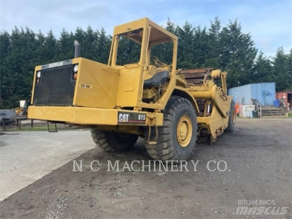 CAT 615 Schaber