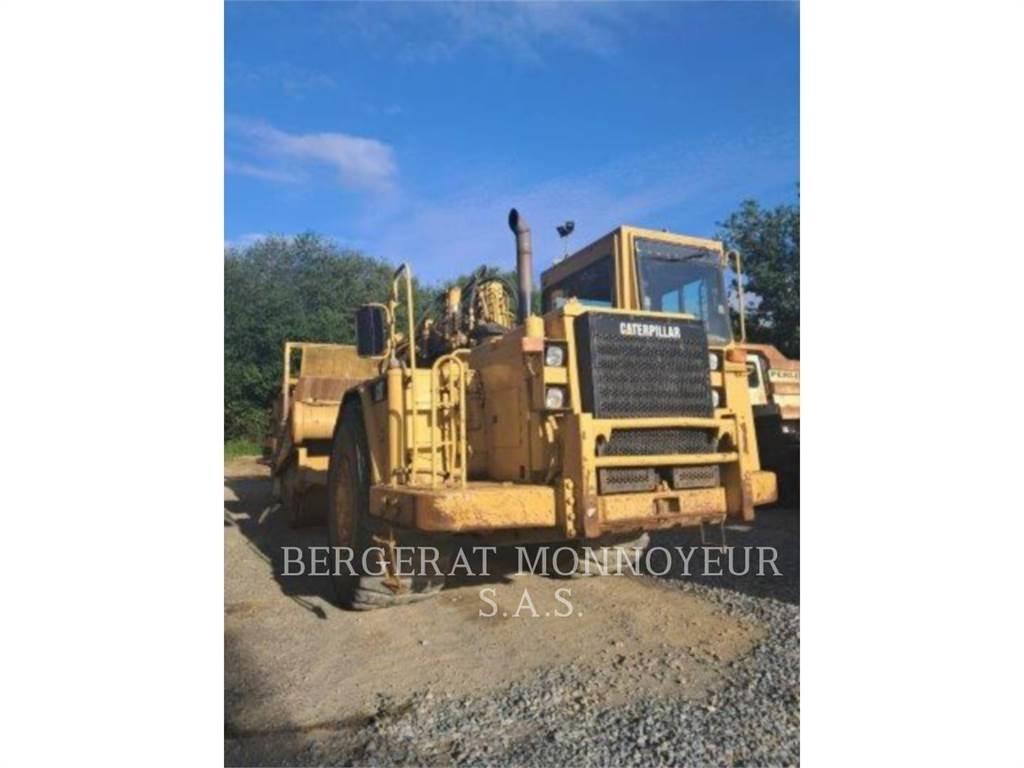 CAT 621F Schaber