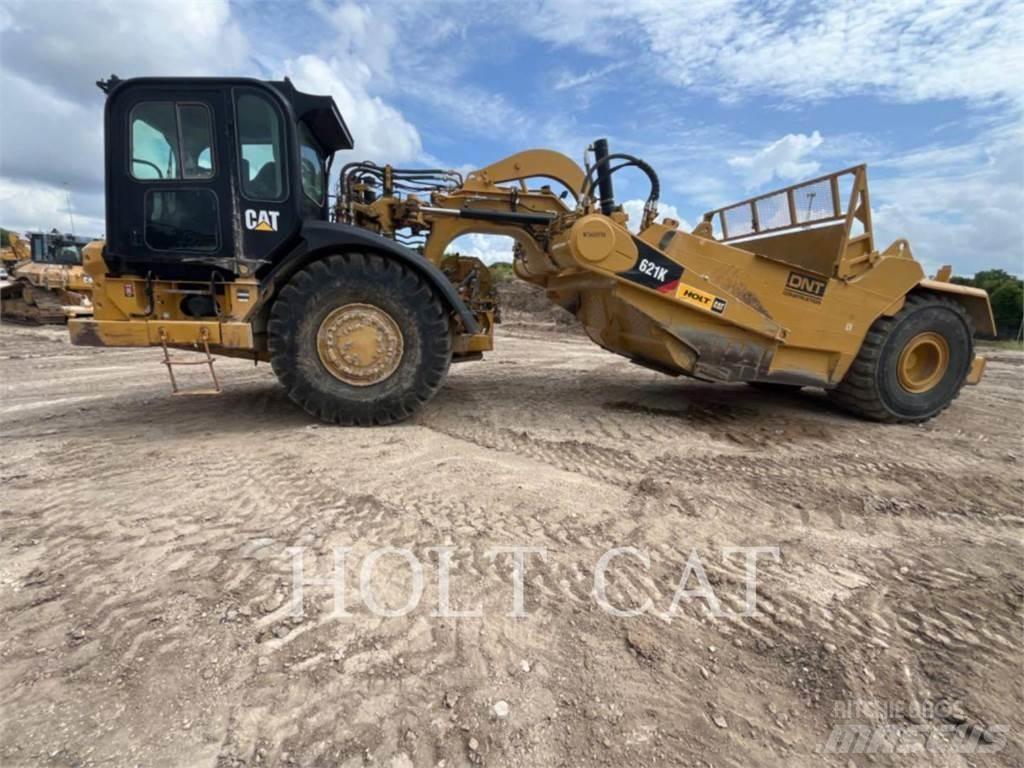 CAT 621K Schaber