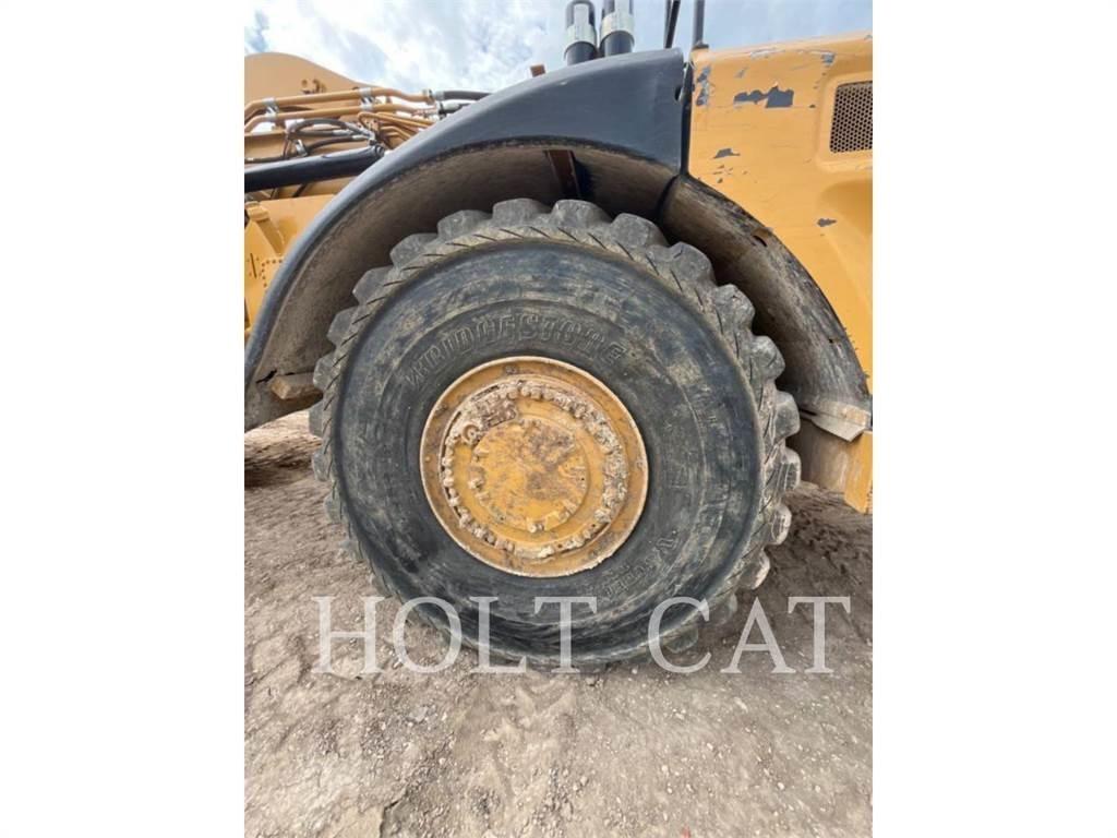 CAT 621K Schaber