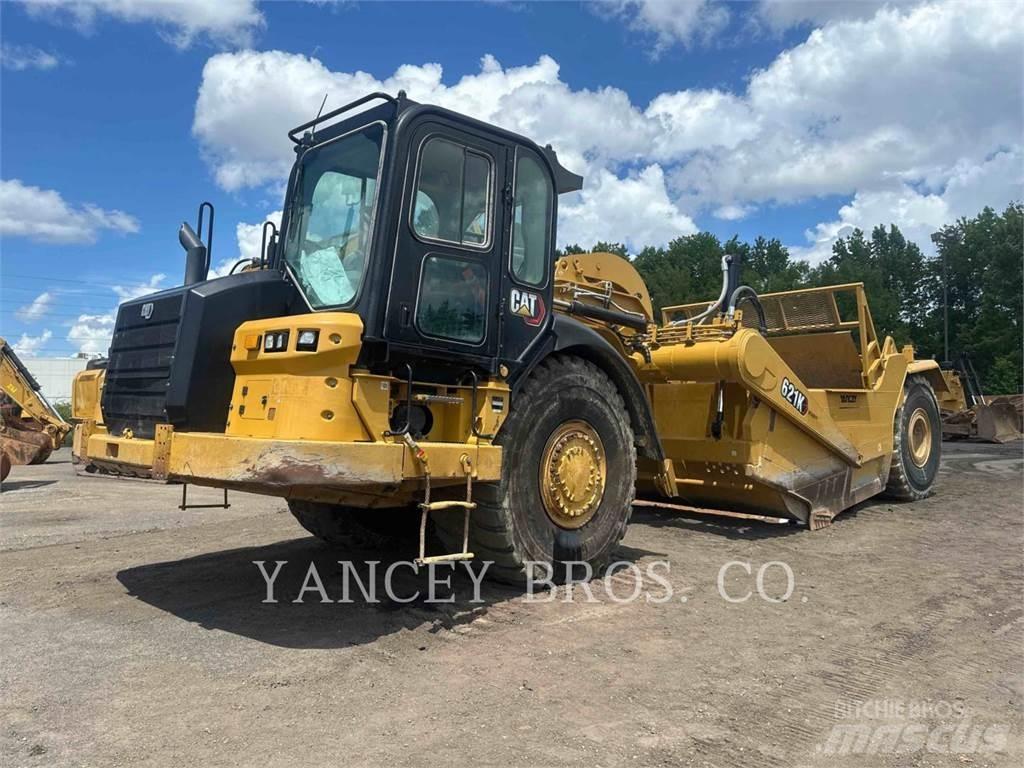 CAT 621K Schaber