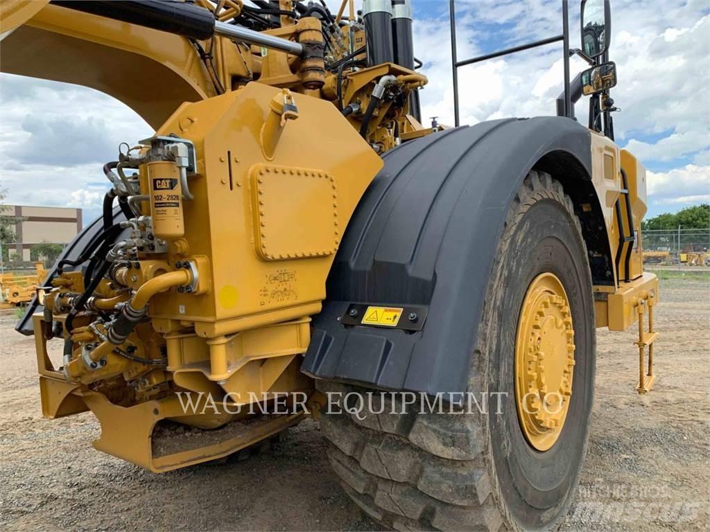 CAT 623K Schaber