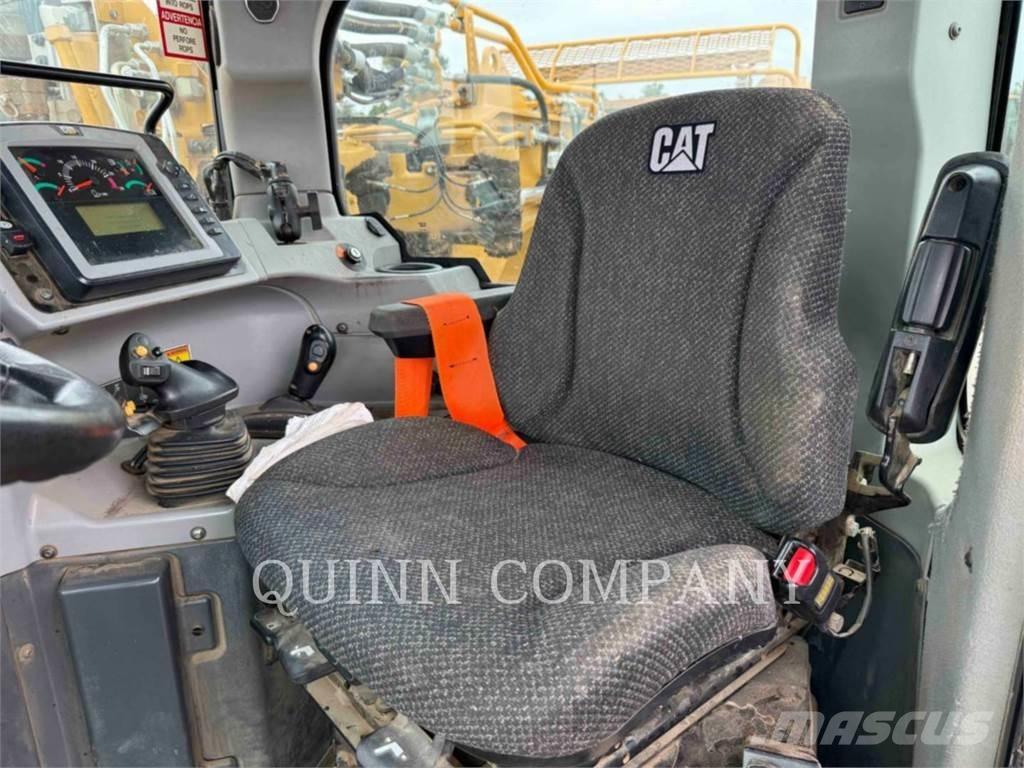 CAT 623K Schaber