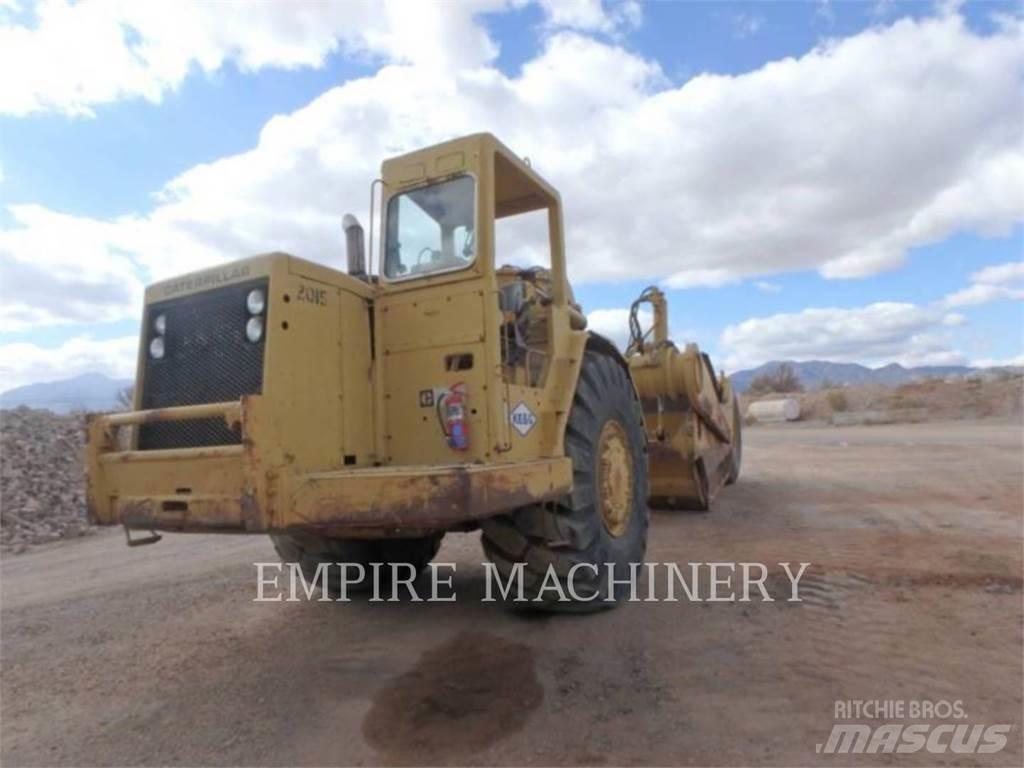 CAT 631D Schaber