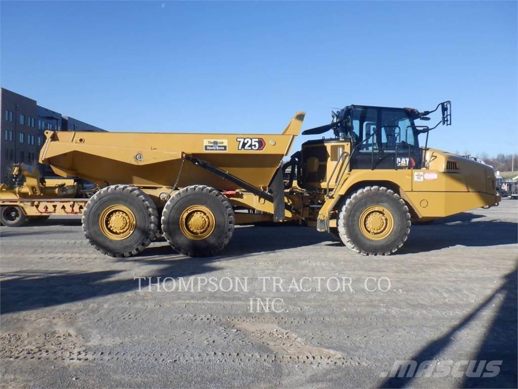 CAT 725 Dumper - Knickgelenk