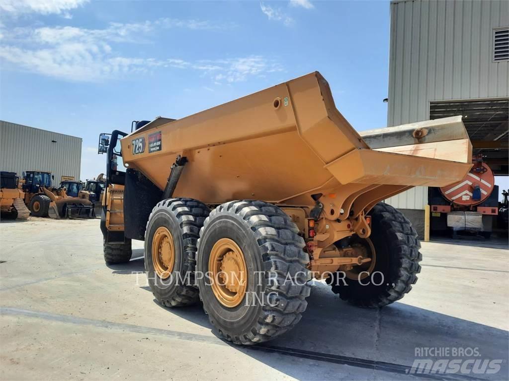 CAT 725 Dumper - Knickgelenk