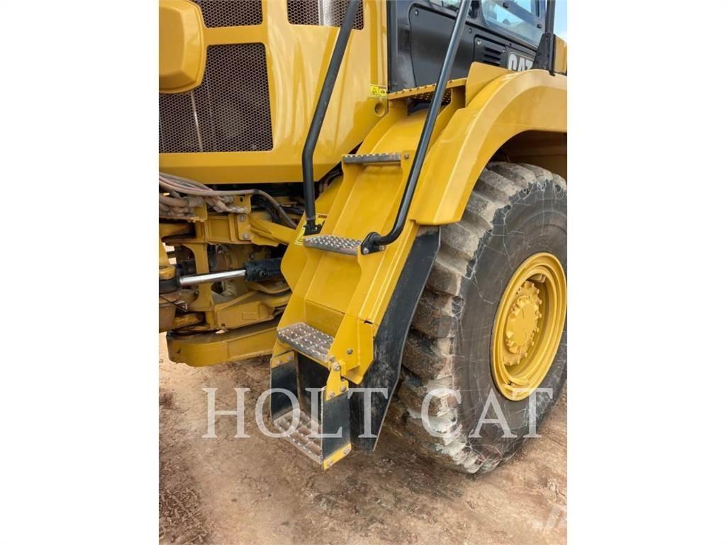 CAT 725 Dumper - Knickgelenk