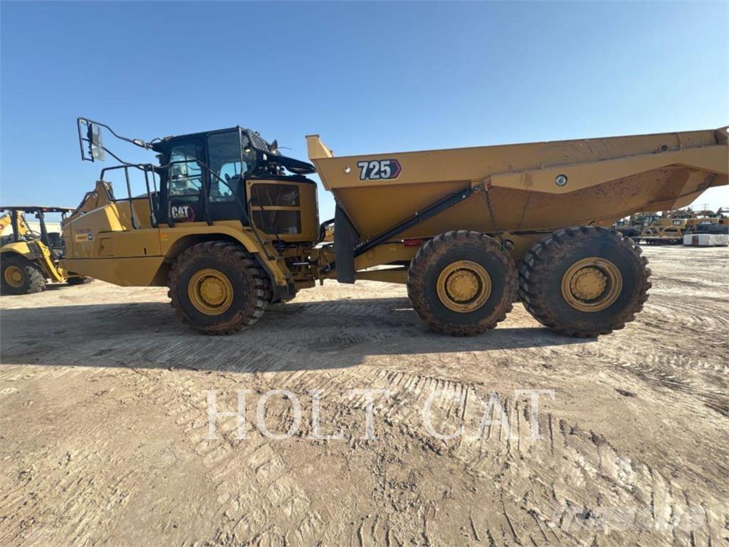 CAT 725 Dumper - Knickgelenk