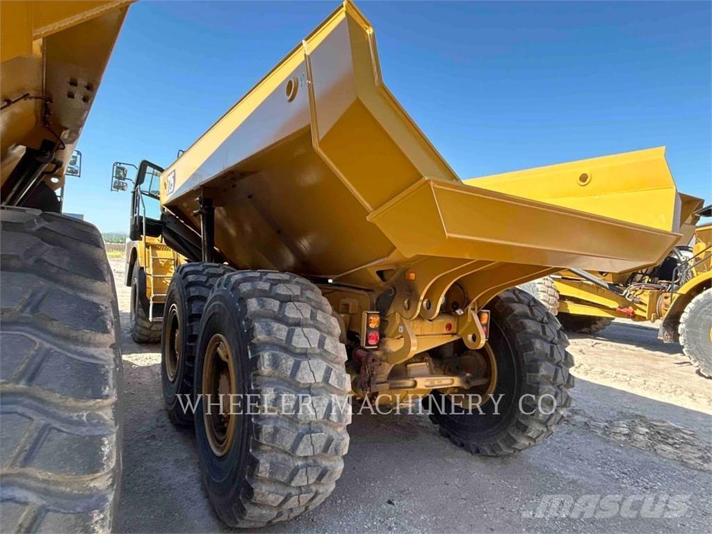 CAT 725 Dumper - Knickgelenk