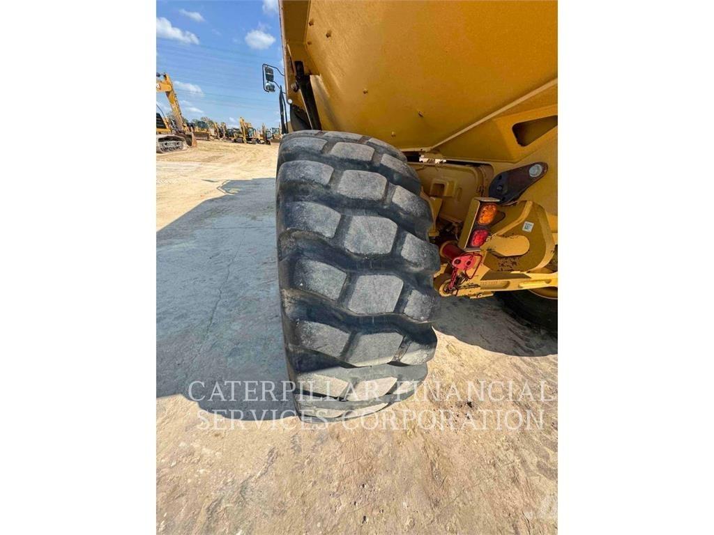 CAT 725-04 Dumper - Knickgelenk