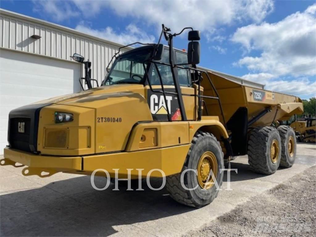 CAT 725C2 Dumper - Knickgelenk