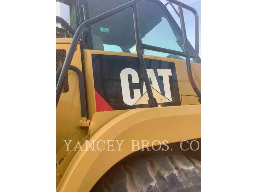 CAT 725C2 Dumper - Knickgelenk