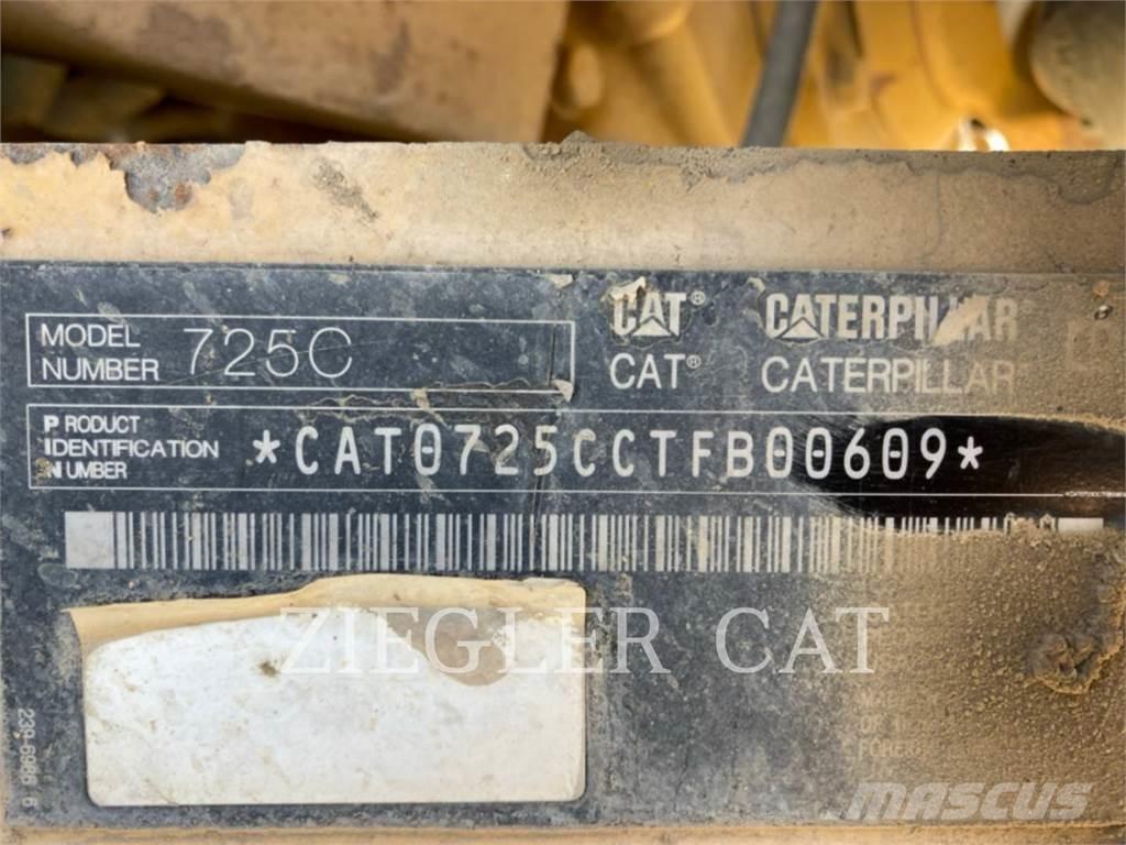 CAT 725CWT Tankwagen