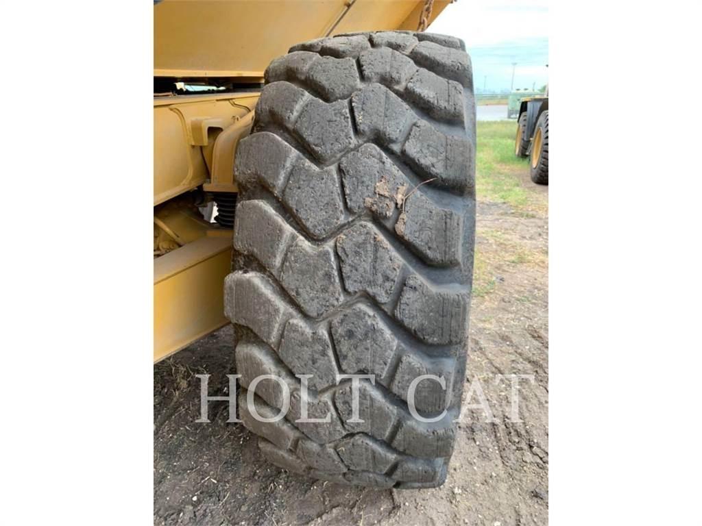CAT 730 Dumper - Knickgelenk