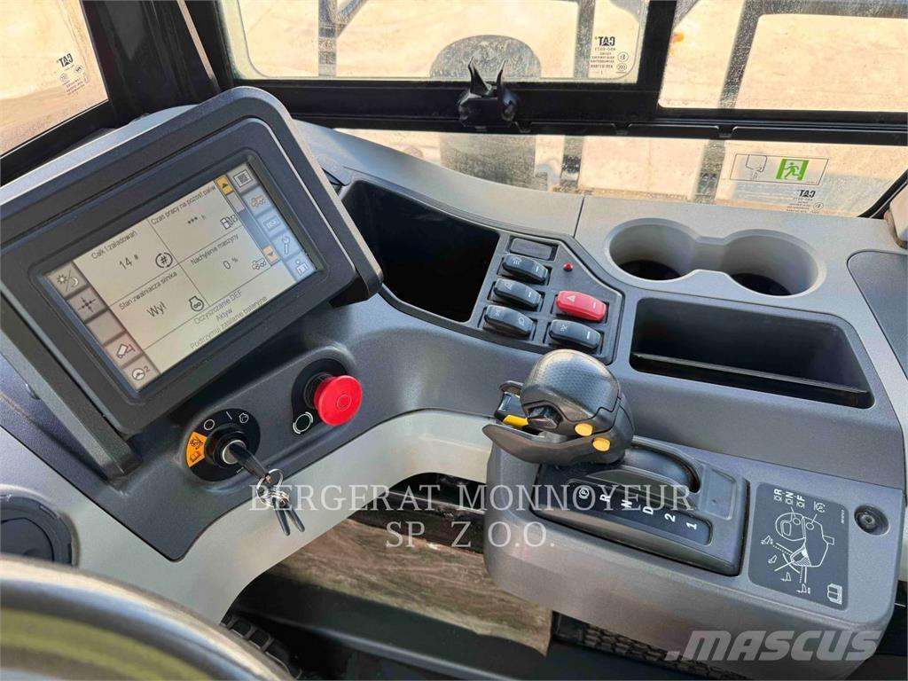 CAT 730 Dumper - Knickgelenk