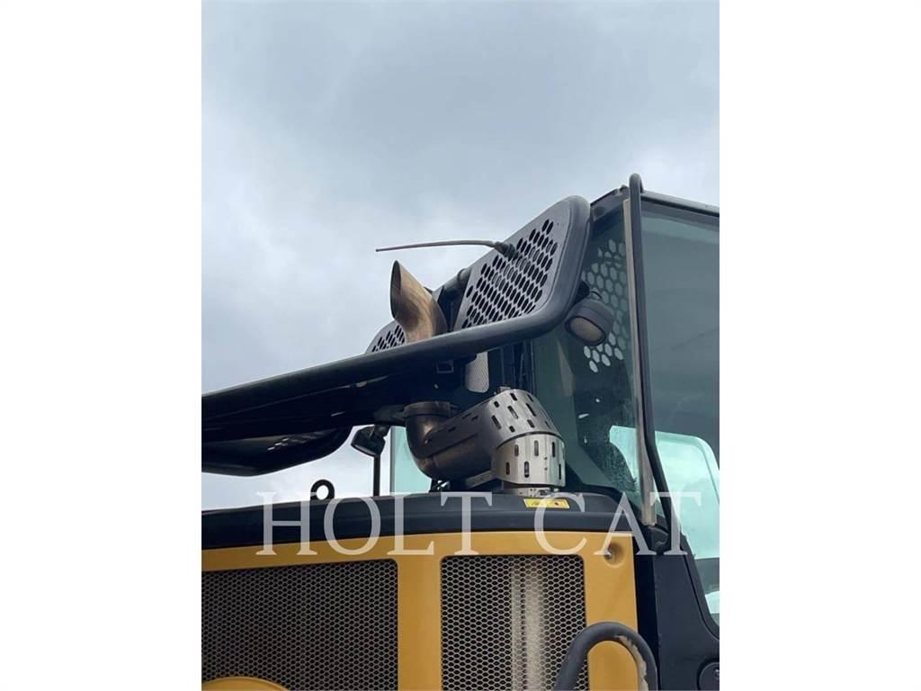 CAT 730 Dumper - Knickgelenk