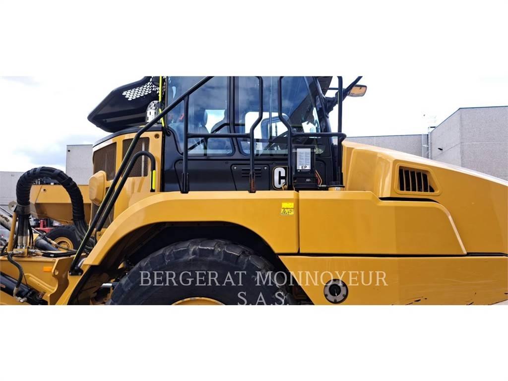 CAT 730 Dumper - Knickgelenk