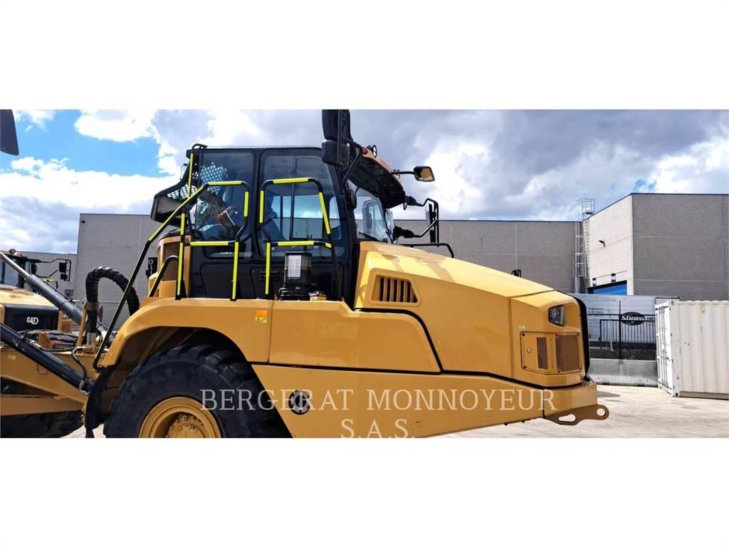 CAT 730 Dumper - Knickgelenk