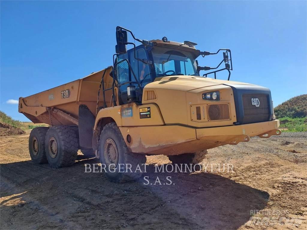 CAT 730 Dumper - Knickgelenk