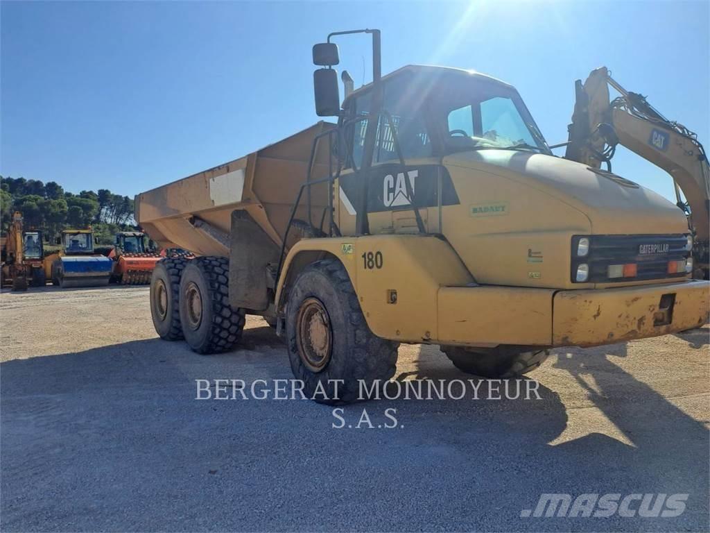 CAT 730 Dumper - Knickgelenk