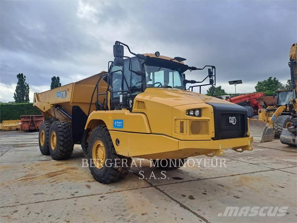 CAT 730 Dumper - Knickgelenk